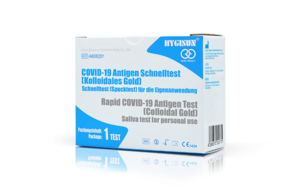 Corona Schnelltest Spucktest | COVID-19 Antigen Corona Schnelltest Spucktest mit CE Laienzulassung (Kolloidales Gold) Wirksamkeit bei Omikron durch Hersteller bestätigt! Mit dem HYGISUN Corona Antigen-Schnelltest können Sie sich selbst schnell vor Ort oder einfach von zu Hause testen. Dieser Test ist für Laien zugelassen, überzeugt durch seine hohe Sensitivität/Spezifität und kann von jeder Person durchgeführt werden. Die Probenentnahme erfolgt mittels einer Speichelprobe somit entfällt das Einführen eines Tupfers in Nase oder Rachen, was von vielen Menschen als unangenehm empfunden wird.